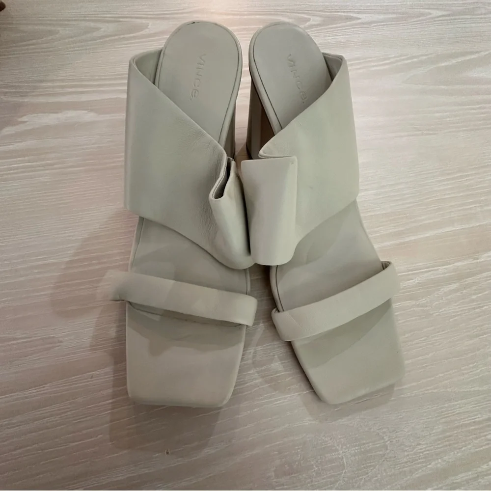 NEW Vince Nessia‎ Sandal Block Heel Off White Leather Women's 11 MSRP $325